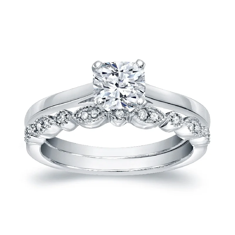 Exquisite Design Auriya 14k Gold 3/4ctw Vintage Cushion Solitaire Diamond Engagement Ring Set Exquisite Design Auriya 14k Gold 3/4ctw Vintage Cushion Solitaire Diamond Engagement Ring Set