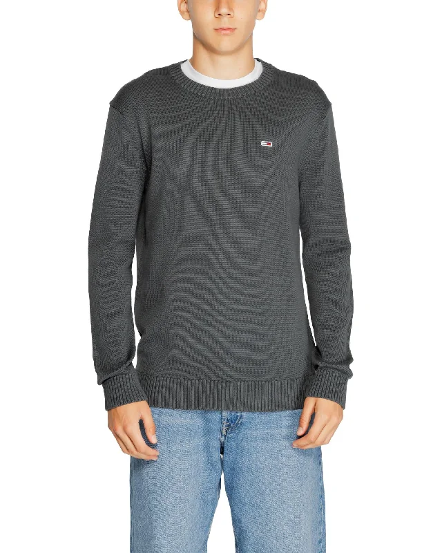 Comfortable And Casual Tommy Hilfiger  Essential Crew Neck Sweater for Men  Grey