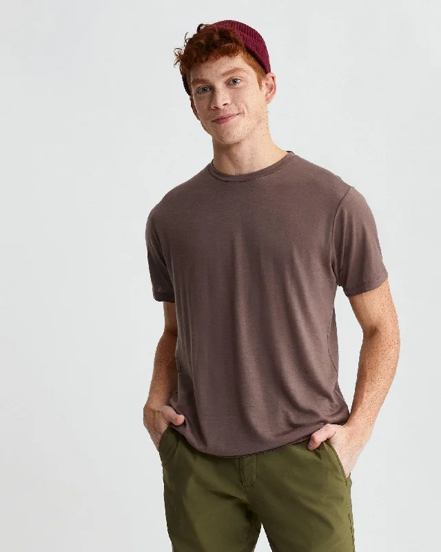 Personalized Outfit M's Traveler Merino Tee