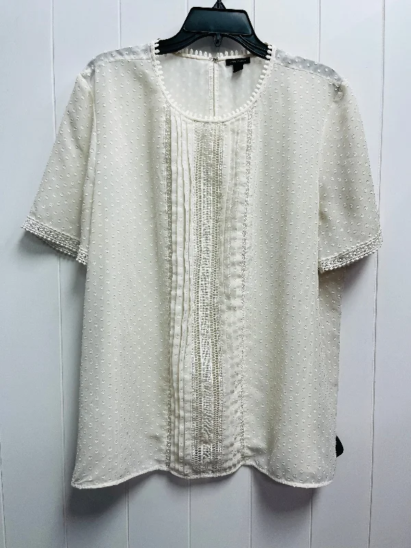 Sporty Elegance Top Short Sleeve By Ann Taylor In Cream, Size: Xl