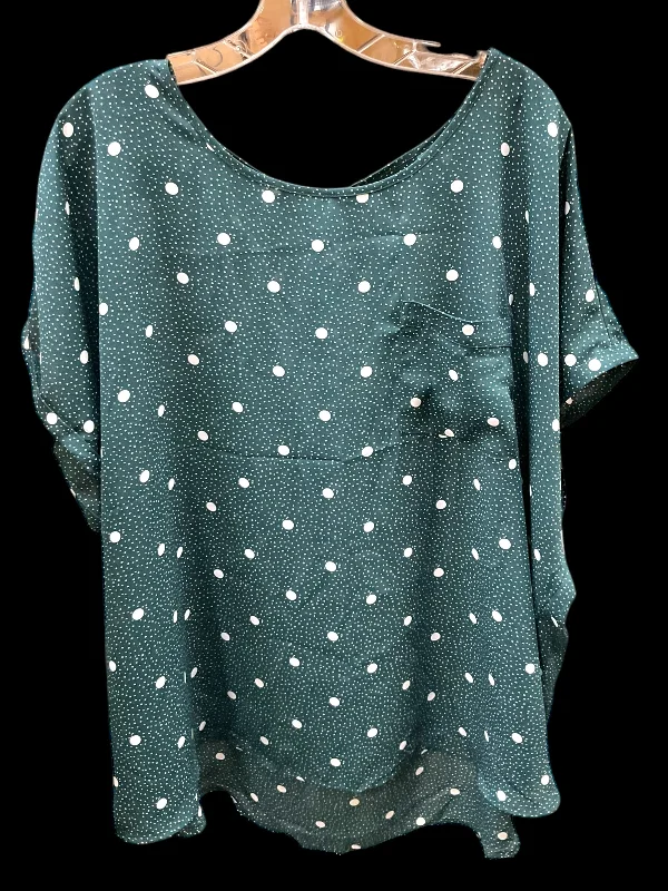 Classic Choice Top Short Sleeve By Maurices In Polkadot Pattern, Size: 3x
