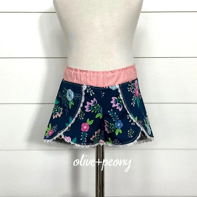 Noble Temperament Navy Floral Petal Shorties