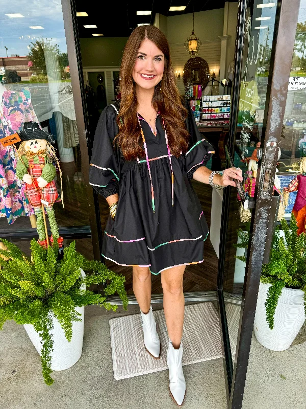Chic Relaxation Colorful Trim Dress: Black