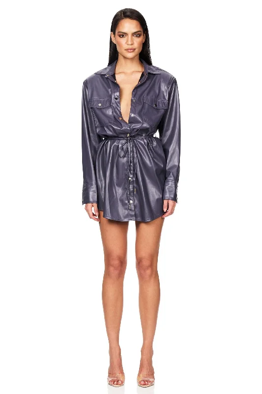 Sporty Elegance Off Duty Shirt Dress