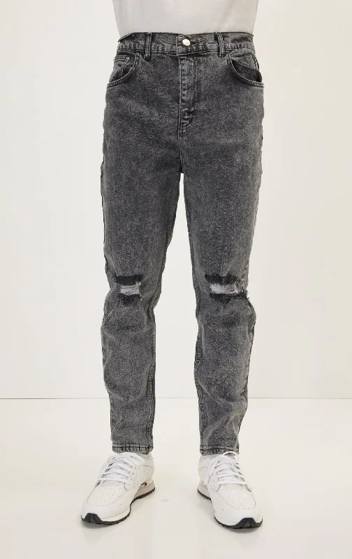 Relaxed Fit Tapered Jeans - Black