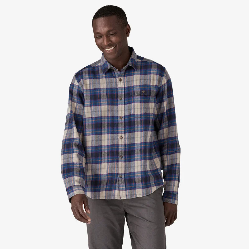 Easy Chic Wear Patagonia Men's Long-Sleeved Lightweight Fjord Flannel Shirt