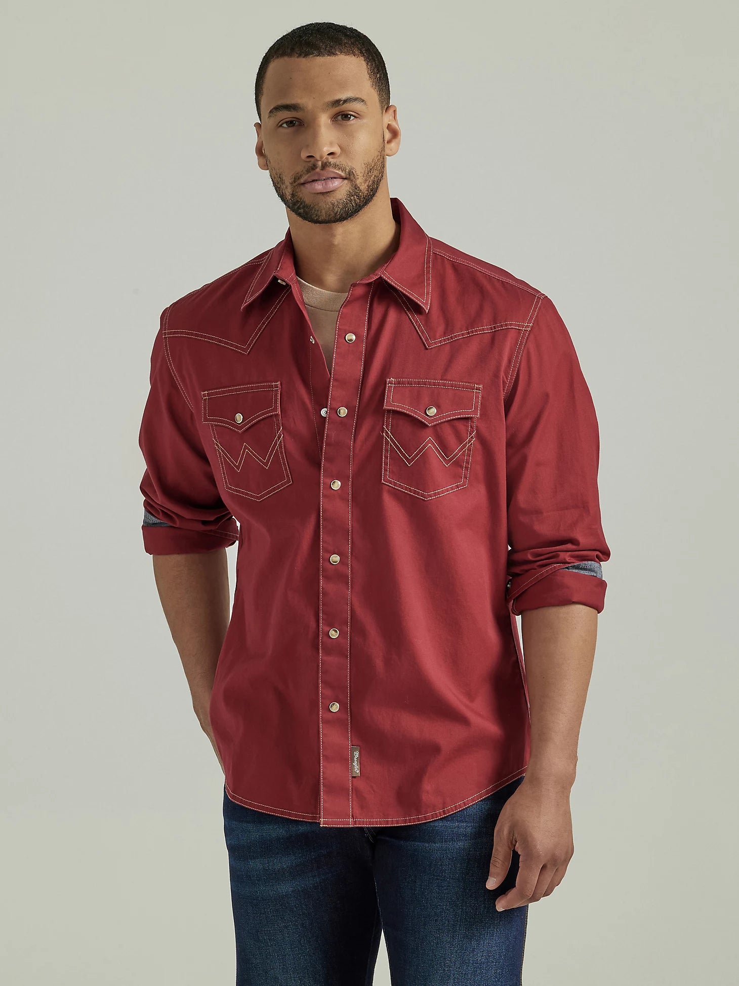 Minimal Comfort WRANGLER RETRO BRICK RED SNAP SOLID SHIRT