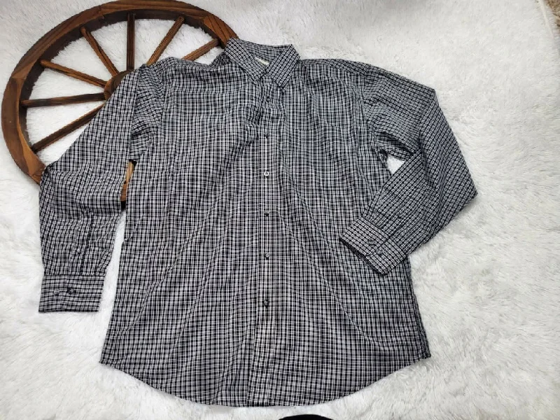 Effortless Outfits WRANGLER RIATA PLAID CLASSIC LONG SLEEVE SHIRTS