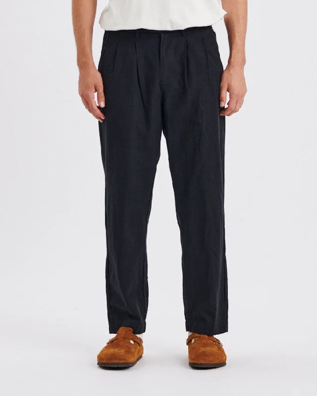 Cozy Essentials Harro Pleat Linen Pant - Black