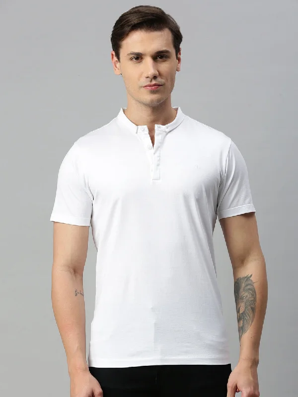 Classic Color Men White Smart Fit Mandarin Collar T-shirt MM2